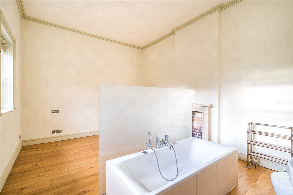 3 bedroom House, Badminton Road, Old Sodbury, BS37 - , Image 6