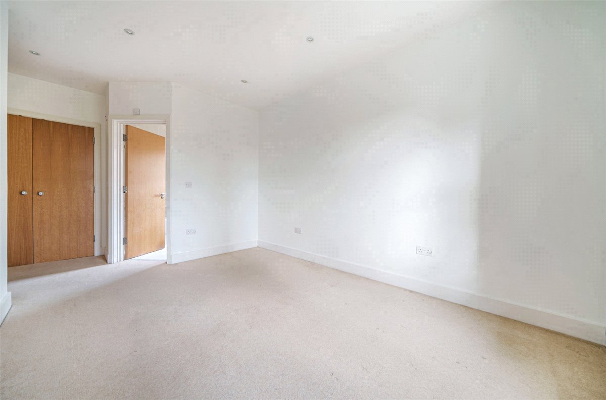 1 bedroom Flat, Orchard House, Burma Road, SO22 - Sold, Image 4