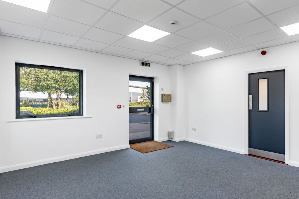 11436 Sq Ft, 19F Follingsby Park, Gateshead, NE10 - Available, Image 3