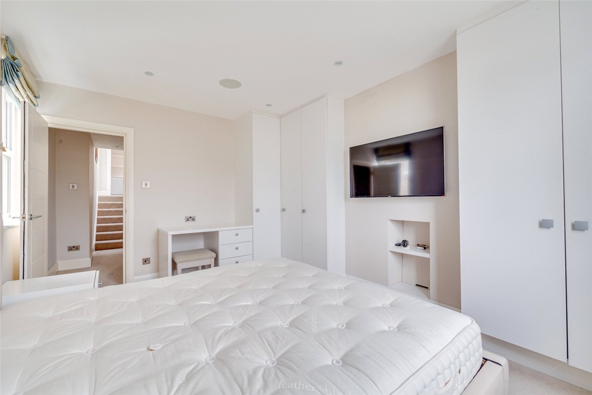 2 bedroom Flat, Whittingstall Road, London, SW6 - Let Agreed, Image 6