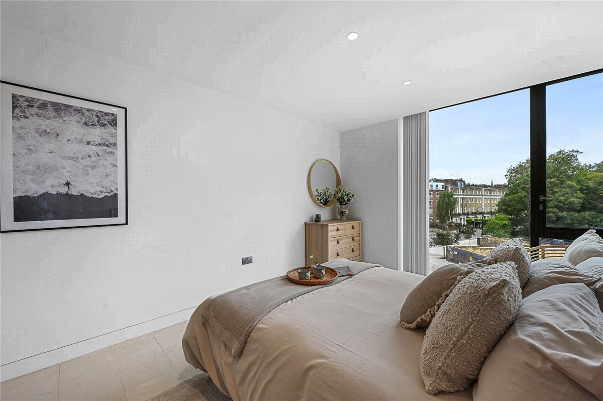 3 bedroom Flat, Latitude House, Oval Road, NW1 - Available, Image 12