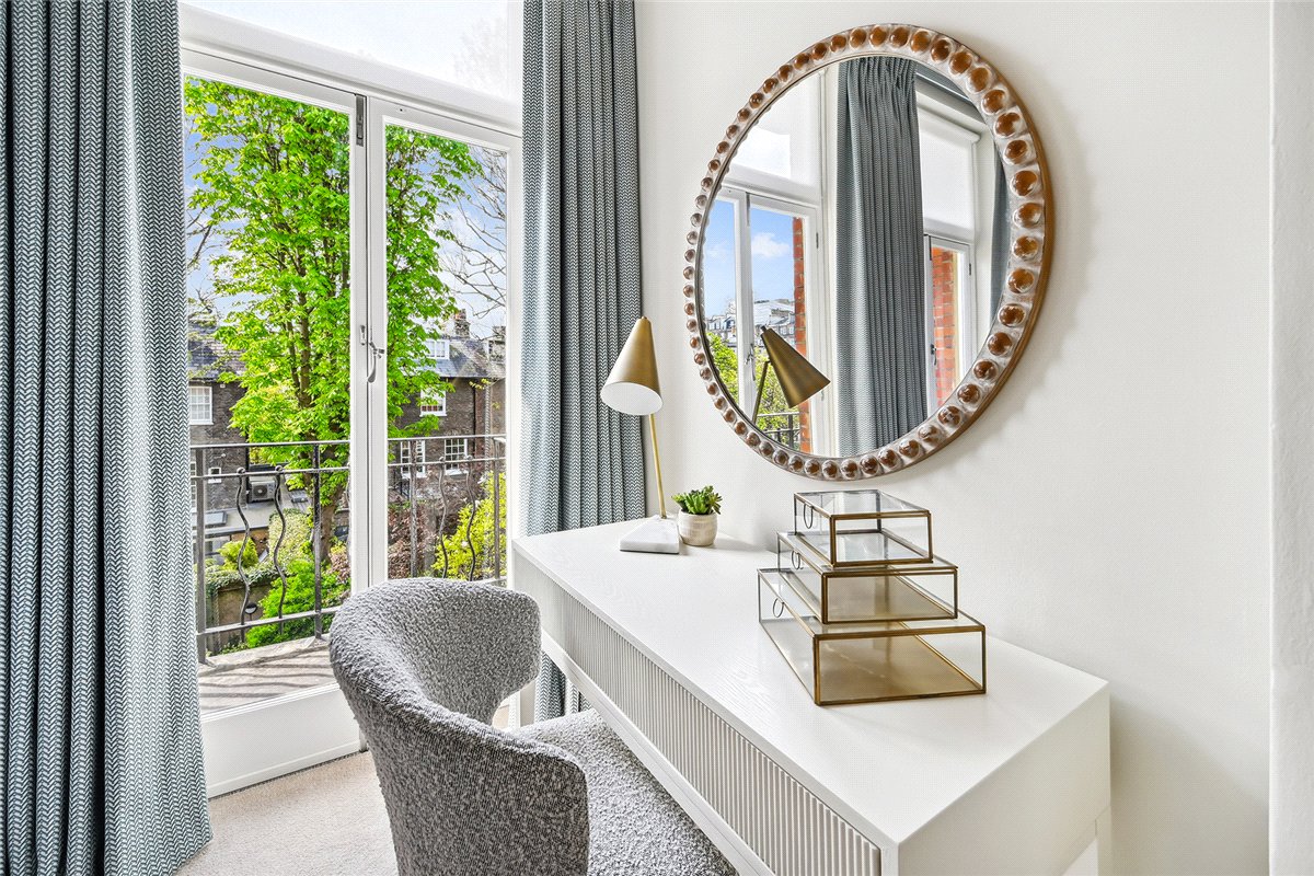 4 bedroom Flat, Gloucester Road, South Kensington, SW7 - Available, Image 7