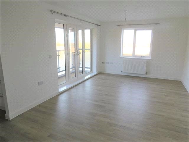 2 bedroom Flat, Barrosa Way, Whitehouse, MK8 - , Image 1