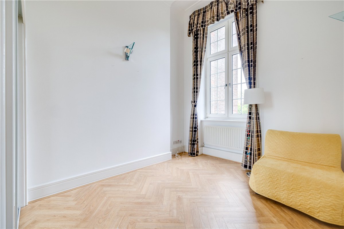 2 bedroom Flat, Rosebery Avenue, Clerkenwell, EC1R - , Image 6