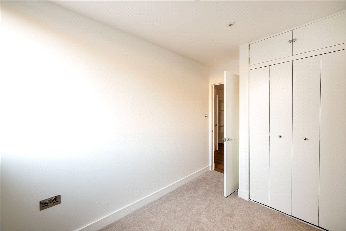 3 bedroom Flat, William Mews, Belgravia, SW1X - Available, Image 16
