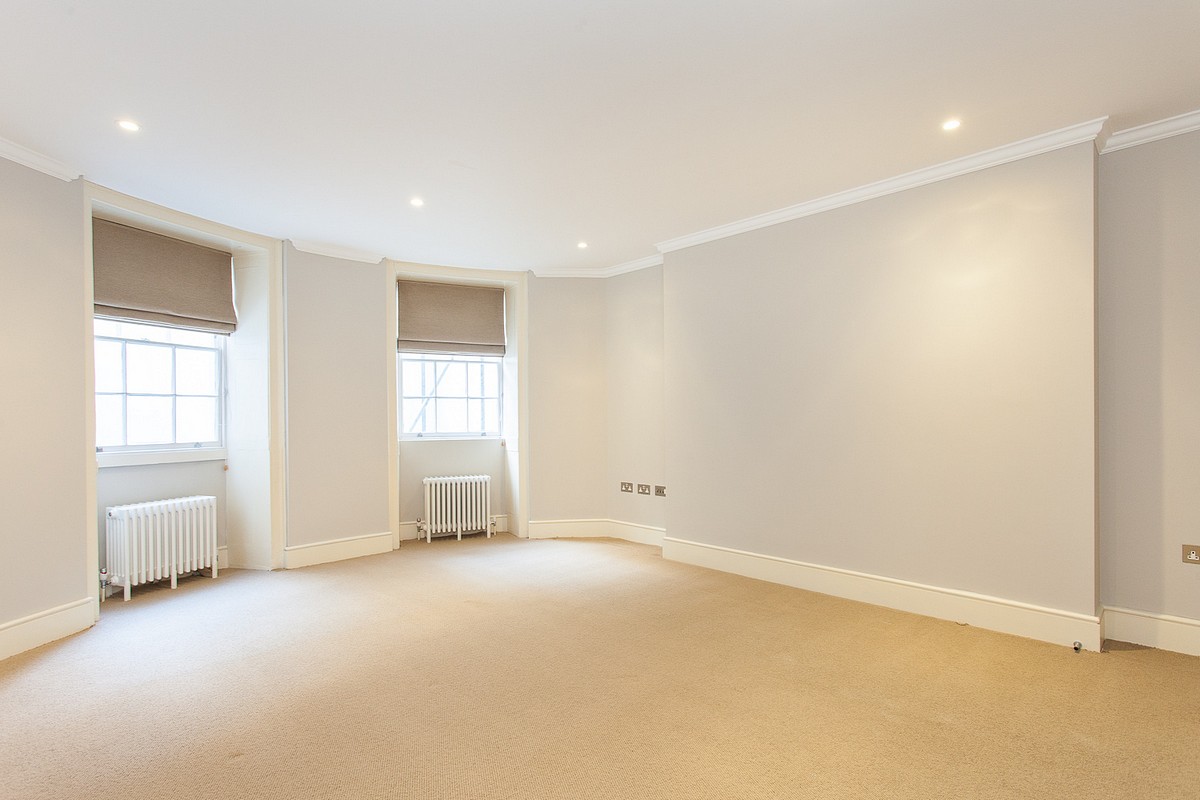 3 bedroom Flat, Gloucester Place, Marylebone, W1U - Available, Image 5
