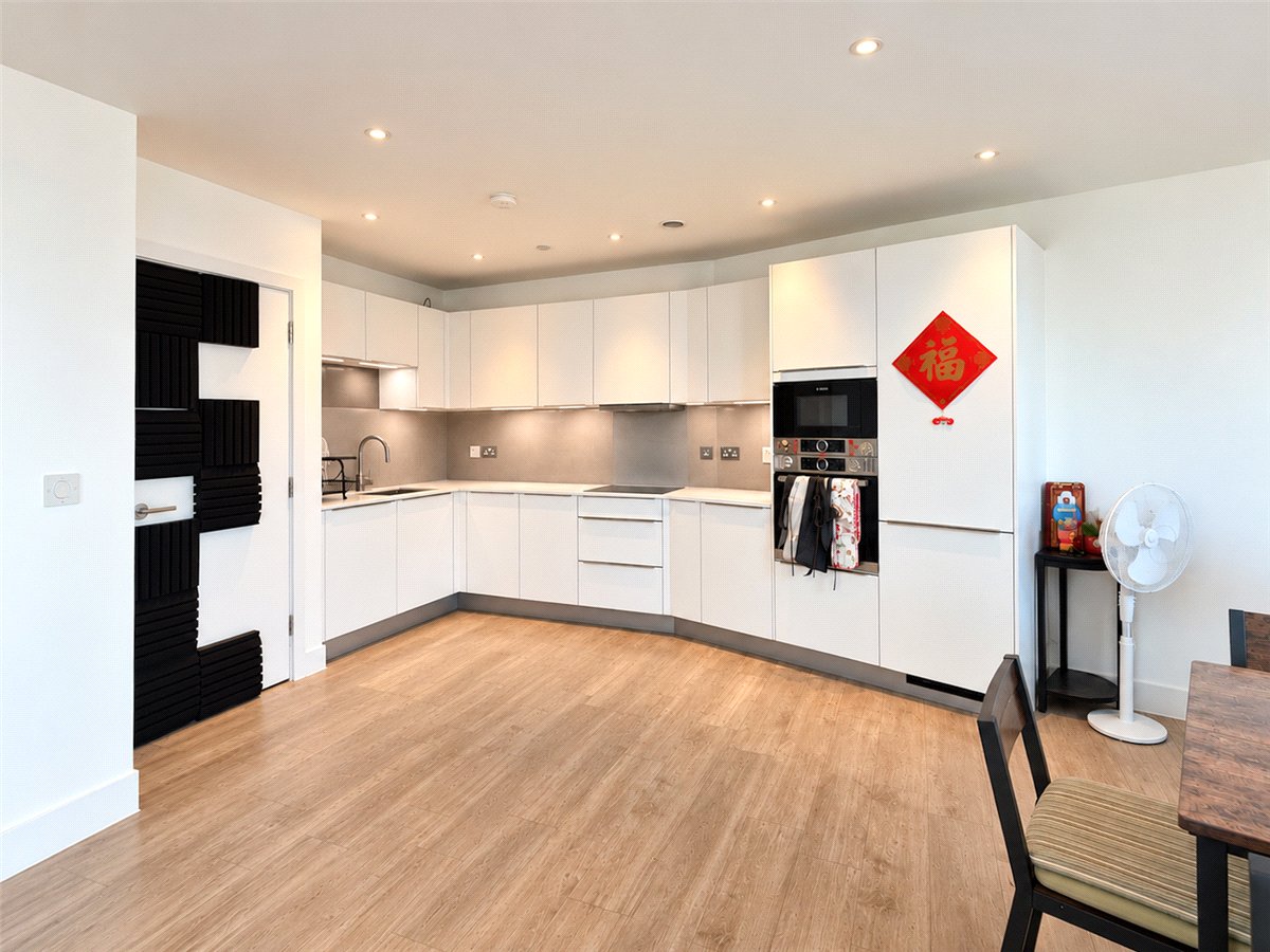 2 bedroom Flat, Rudduck Way, Cambridge, CB3 - Sold STC, Image 4