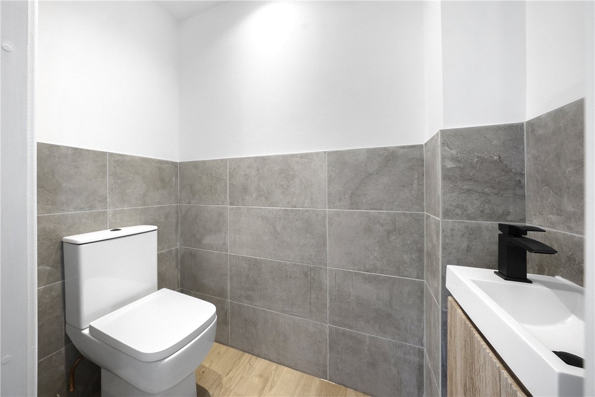 4 bedroom Cottage, Camela Lane, Camblesforth, YO8 - Available, Image 9