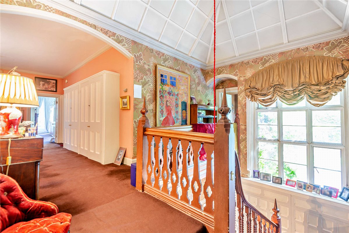 5.5 Sq Ft Country Estate, Priest Hill, Old Windsor, SL4 - Available, Image 16