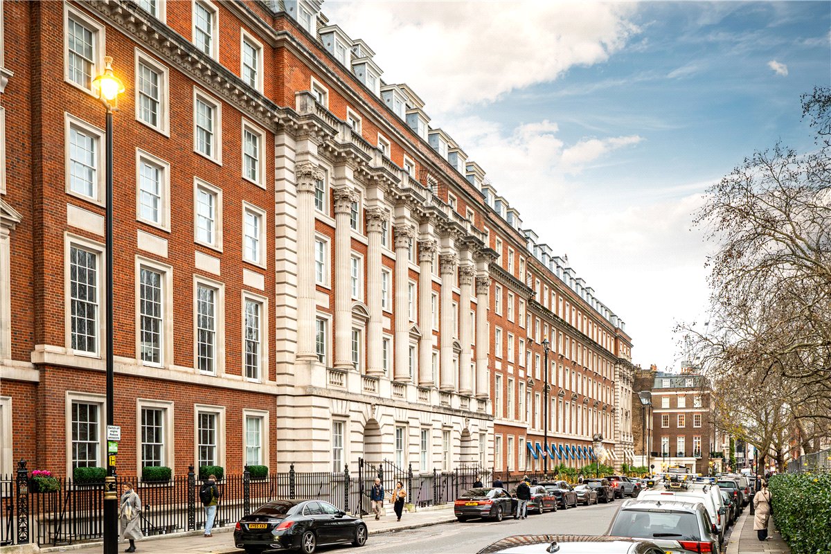2 bedroom Flat, Grosvenor Square, Mayfair, W1K - Available, Image 13