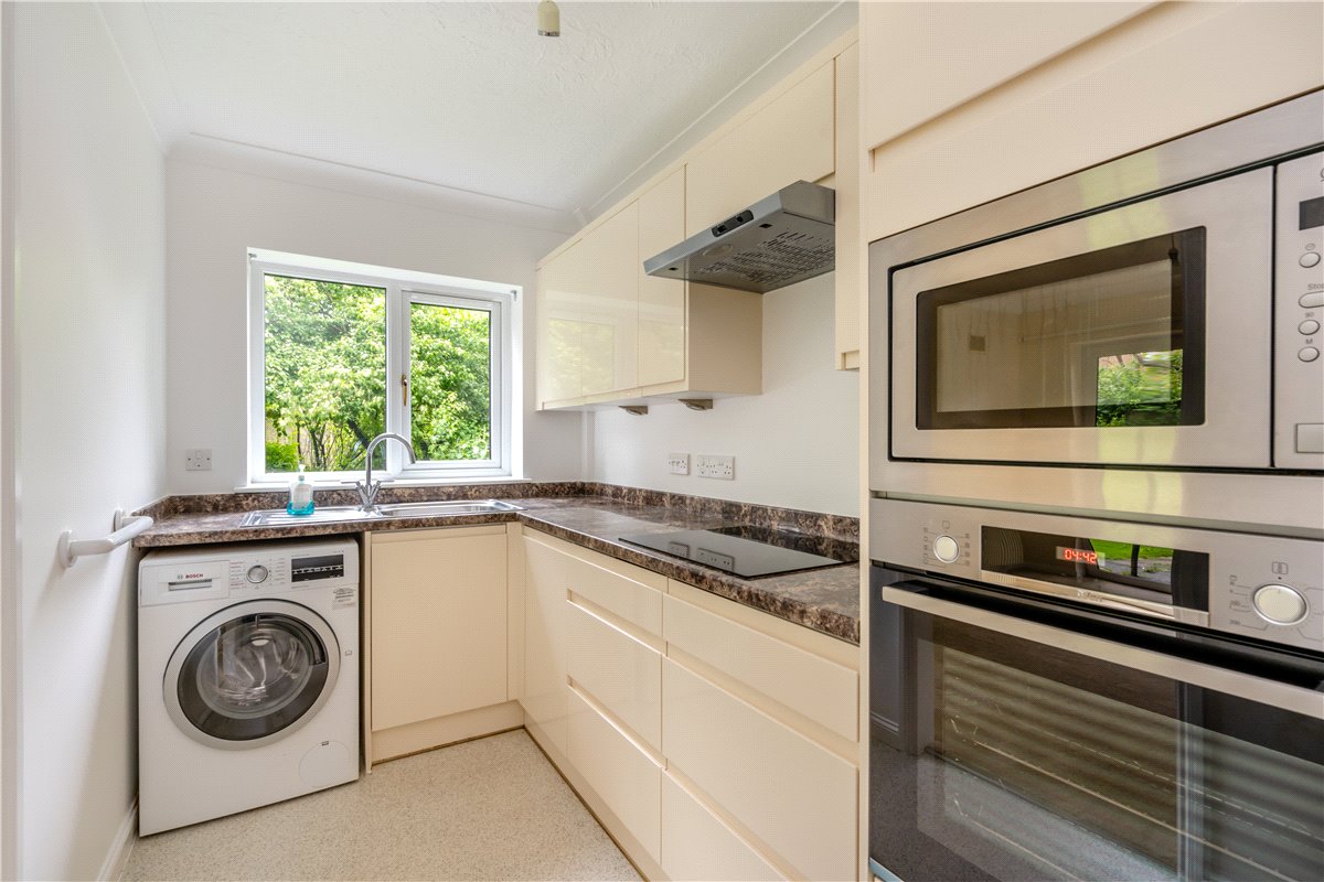 2 bedroom Flat, Old Parsonage Court, Otterbourne, SO21 - Sold, Image 5