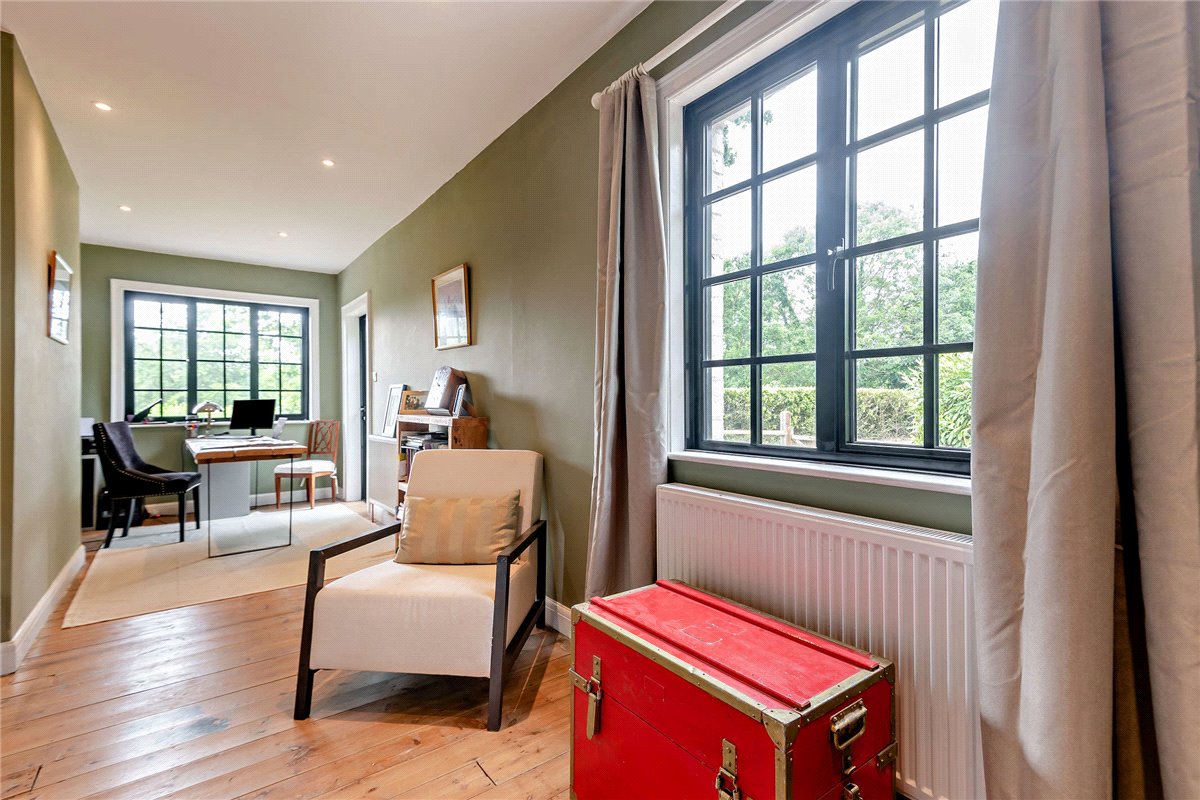 4 bedroom House, Bishops Green, Newbury, RG20 - Sold STC, Image 7