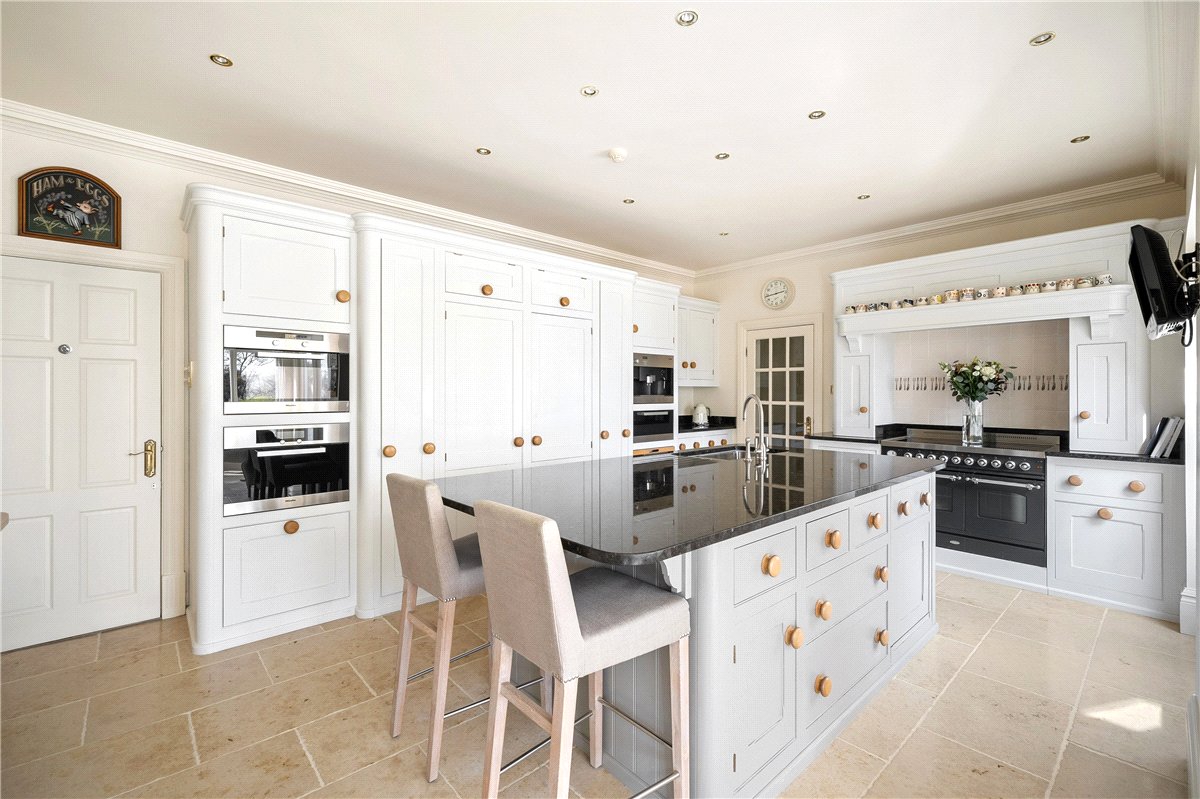 6 bedroom House, Crag Lane, Huby, LS17 - Available, Image 8