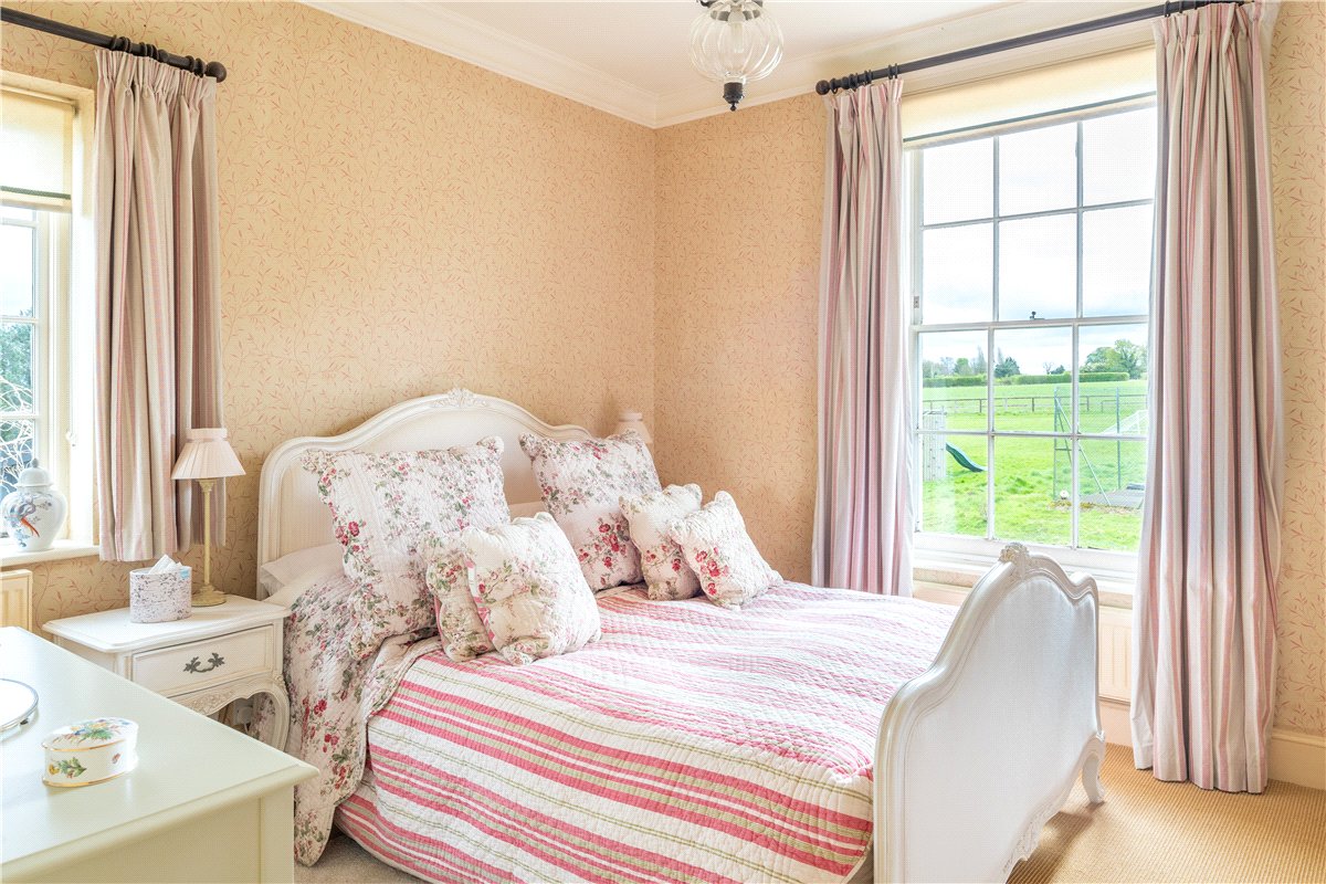 5 bedroom House, Brightwalton, Newbury, RG20 - Available, Image 10