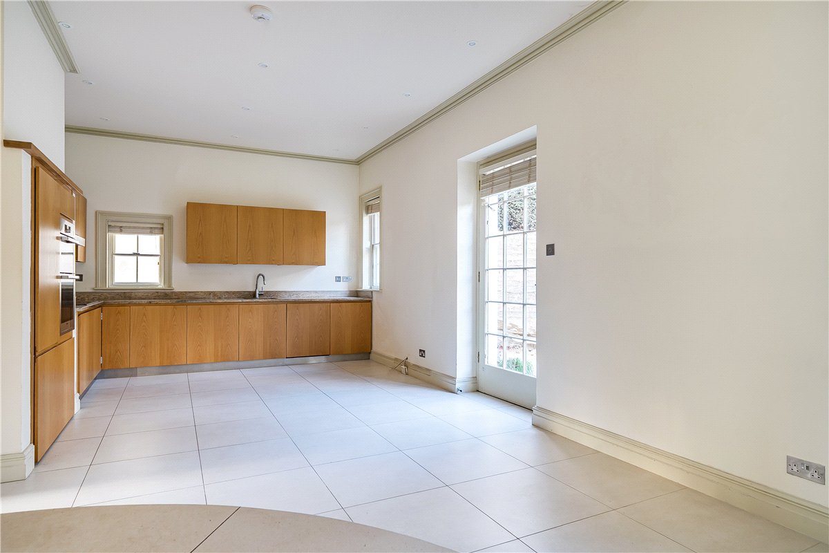 3 bedroom House, Badminton Road, Old Sodbury, BS37 - , Image 12