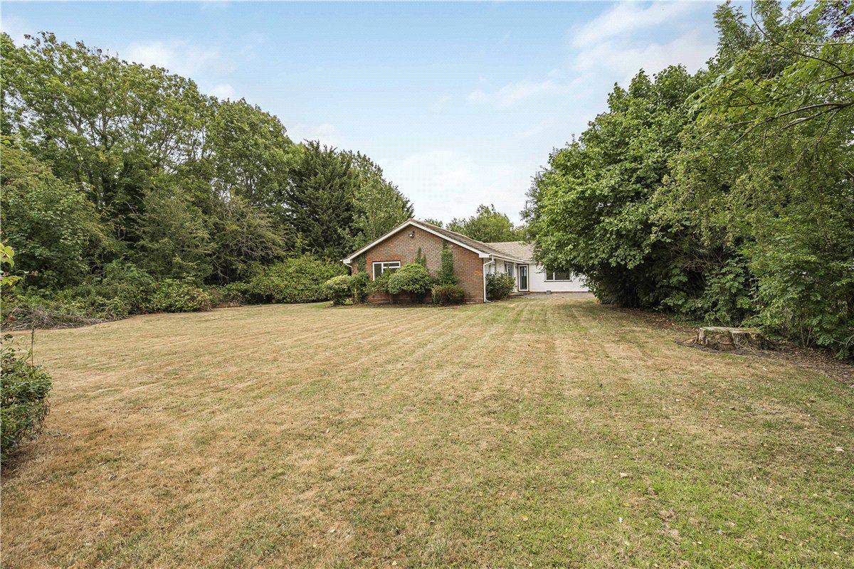 6 bedroom Bungalow, Nash Lee Lane, Wendover, HP22 - Let Agreed, Image 19