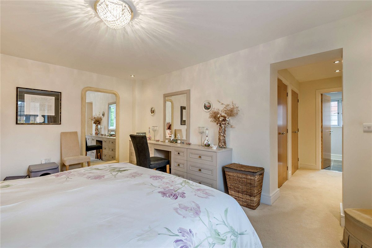 6 bedroom House, Monks Lane, Newbury, RG14 - Available, Image 11