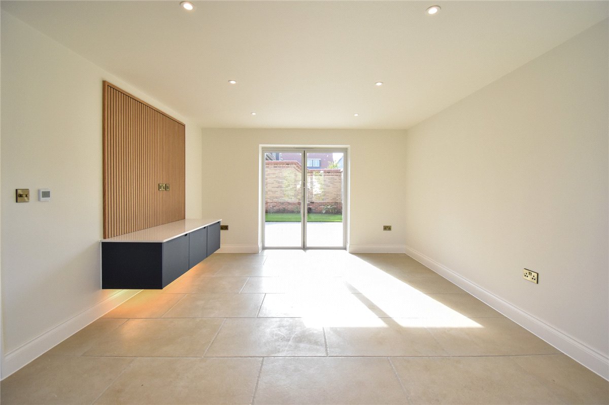 4 bedroom House, 1 Evelyns Orchard, Lower Road, CB7 - , Image 18