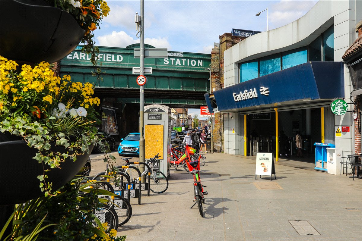3 bedroom Maisonette, Greyhound Parade, Wimbledon Grounds, London, SW17 - , Image 10