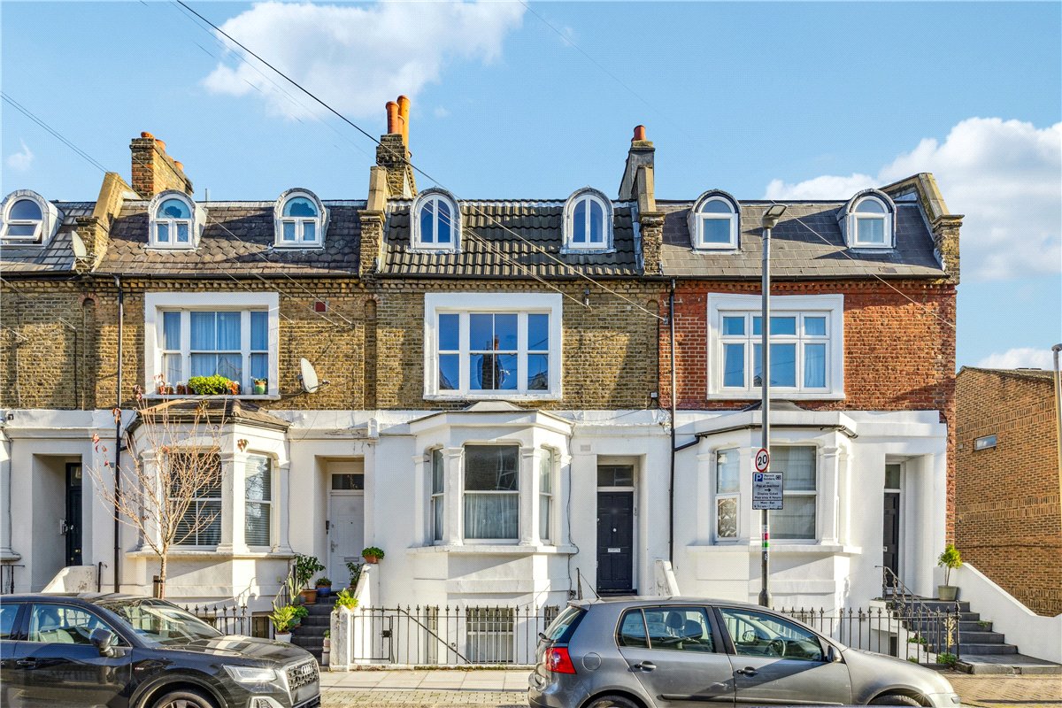 2 bedroom Flat, Auckland Road, London, SW11 - Let Agreed, Image 1