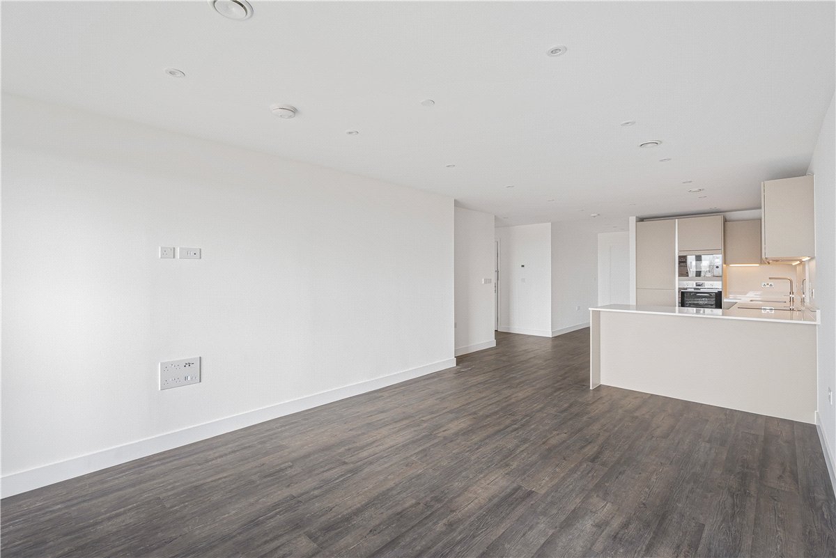3 bedroom Flat, Munda Way, Oxford, OX2 - Let Agreed, Image 2