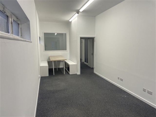 0 , 19 City Business Centre, Winchester, SO23 - Available, Image 2