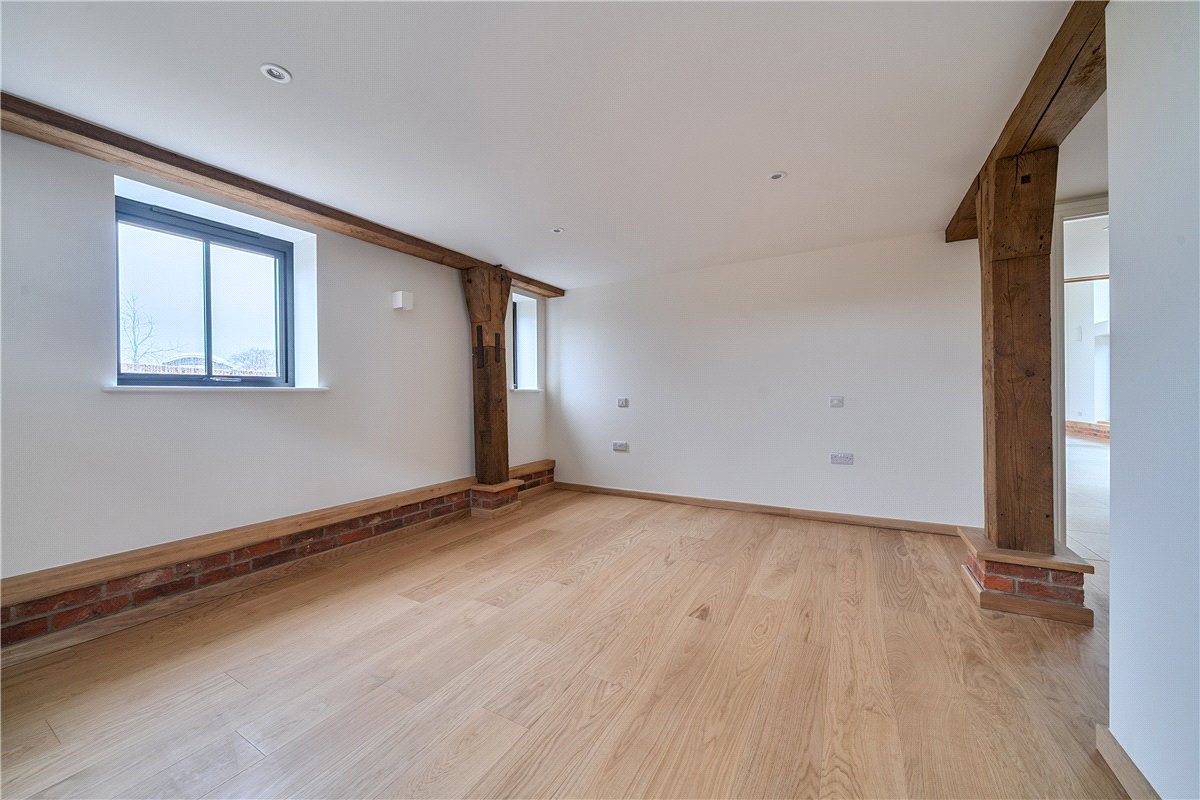 3 bedroom House, Enborne Street, Enborne, RG20 - Let Agreed, Image 8