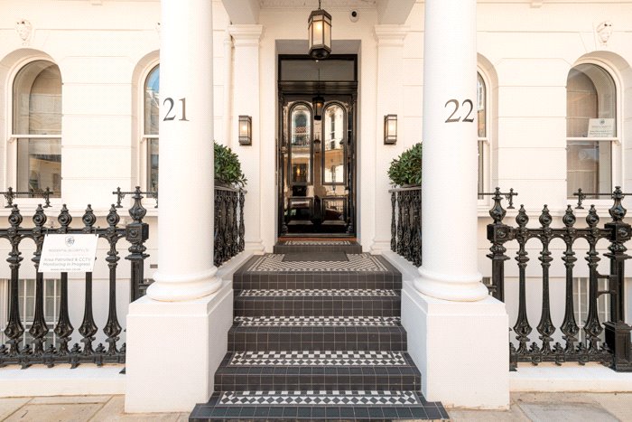 2 bedroom Flat, Prince of Wales Terrace, London, W8 - Available, Image 1