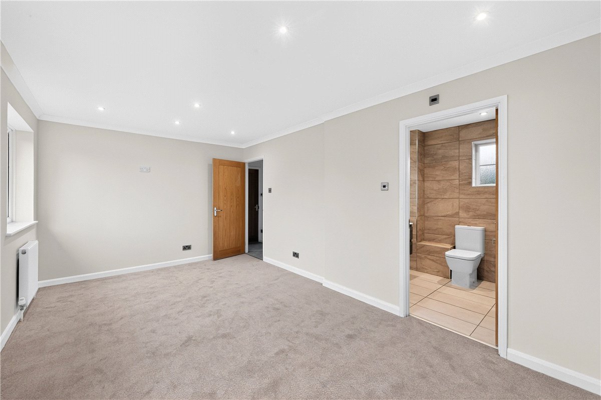 4 bedroom House, 43 Station Road, Tempsford, Sandy, SG19 2AU, ,  - Available, Image 11