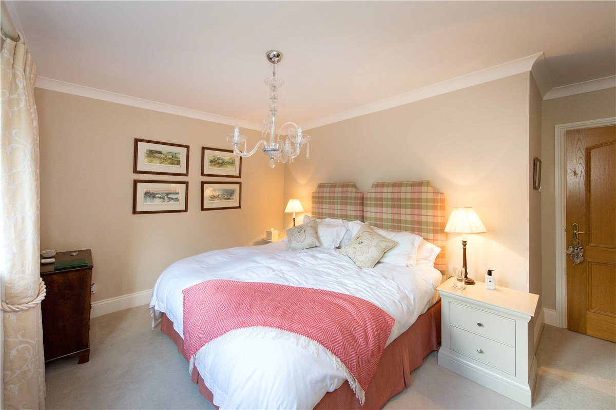 5 bedroom House, Fulwith Mill Lane, Harrogate, HG2 - Available, Image 14