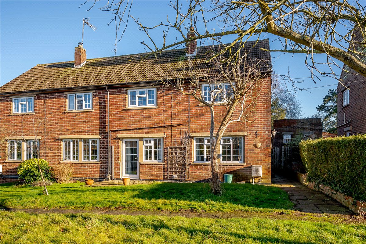 4 bedroom House, High Street, Great Houghton, NN4 - Sold