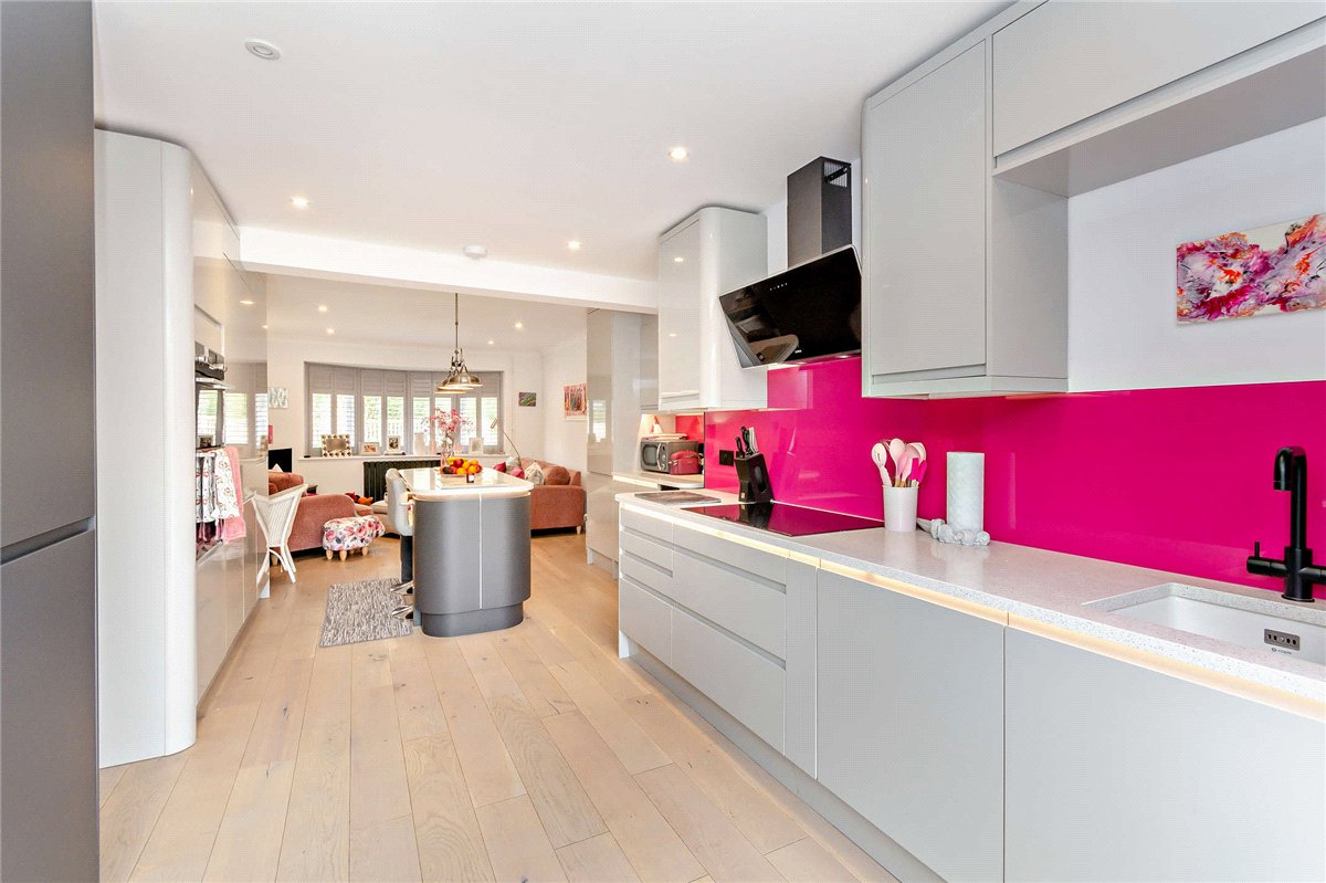 3 bedroom House, Craven Road, Inkpen, RG17 - Available, Image 6
