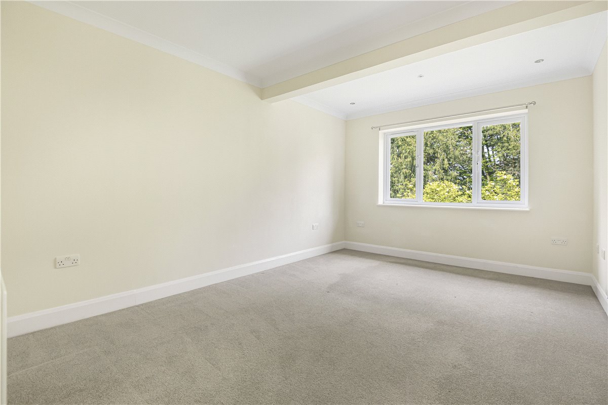 5 bedroom House, Copthall Road West, Ickenham, UB10 - Sold, Image 11