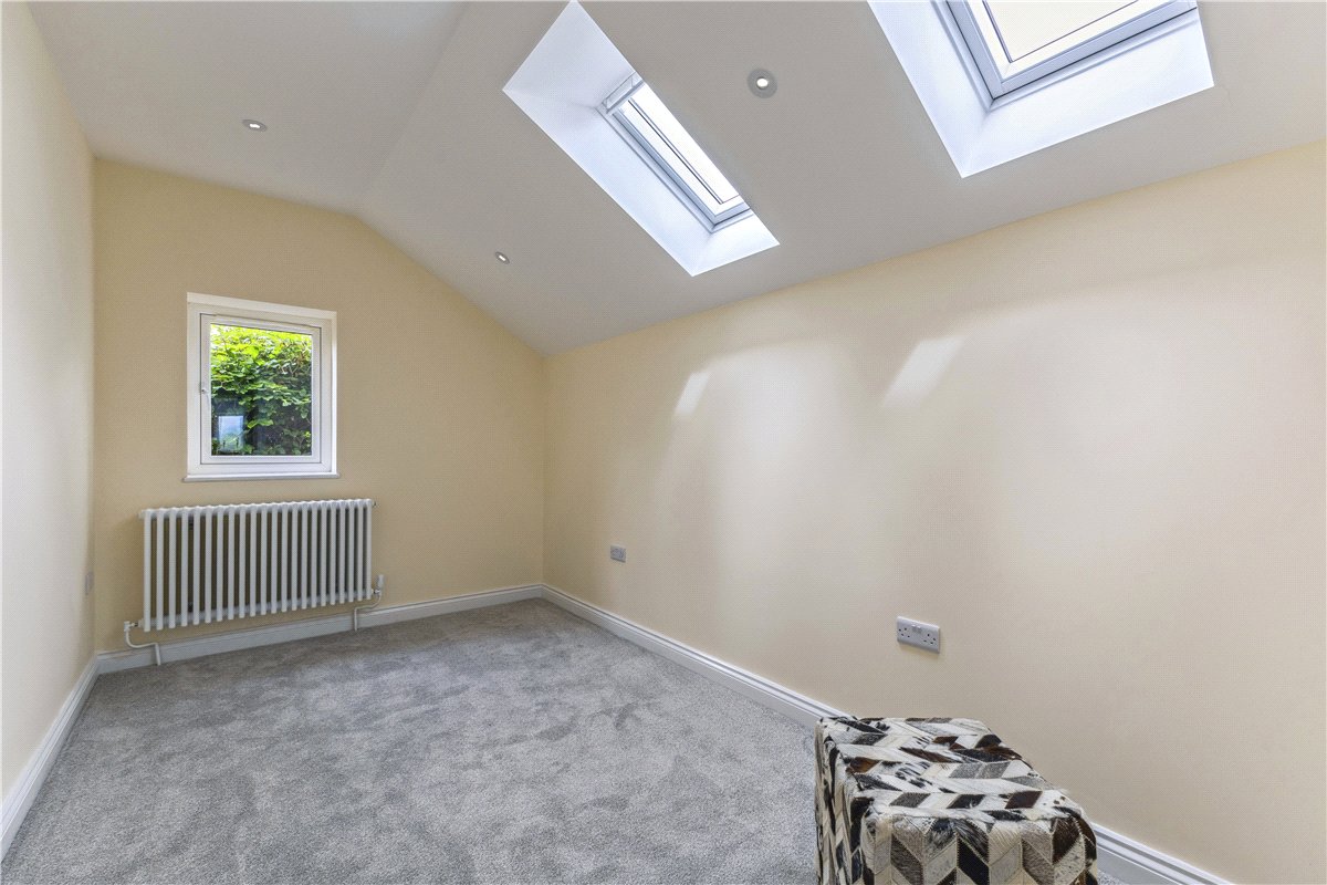 4 bedroom House, High Street, Burbage, SN8 - Available, Image 10