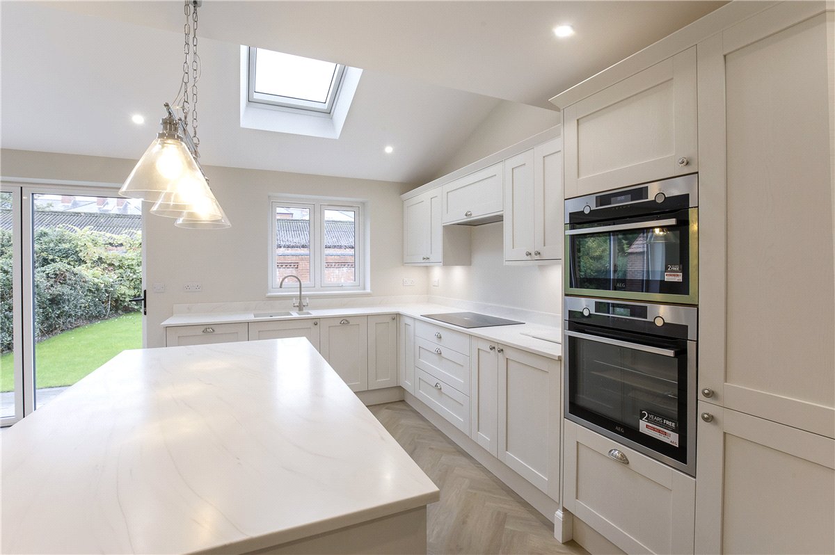 4 bedroom House, Moorland Road, York, YO10 - Available, Image 12
