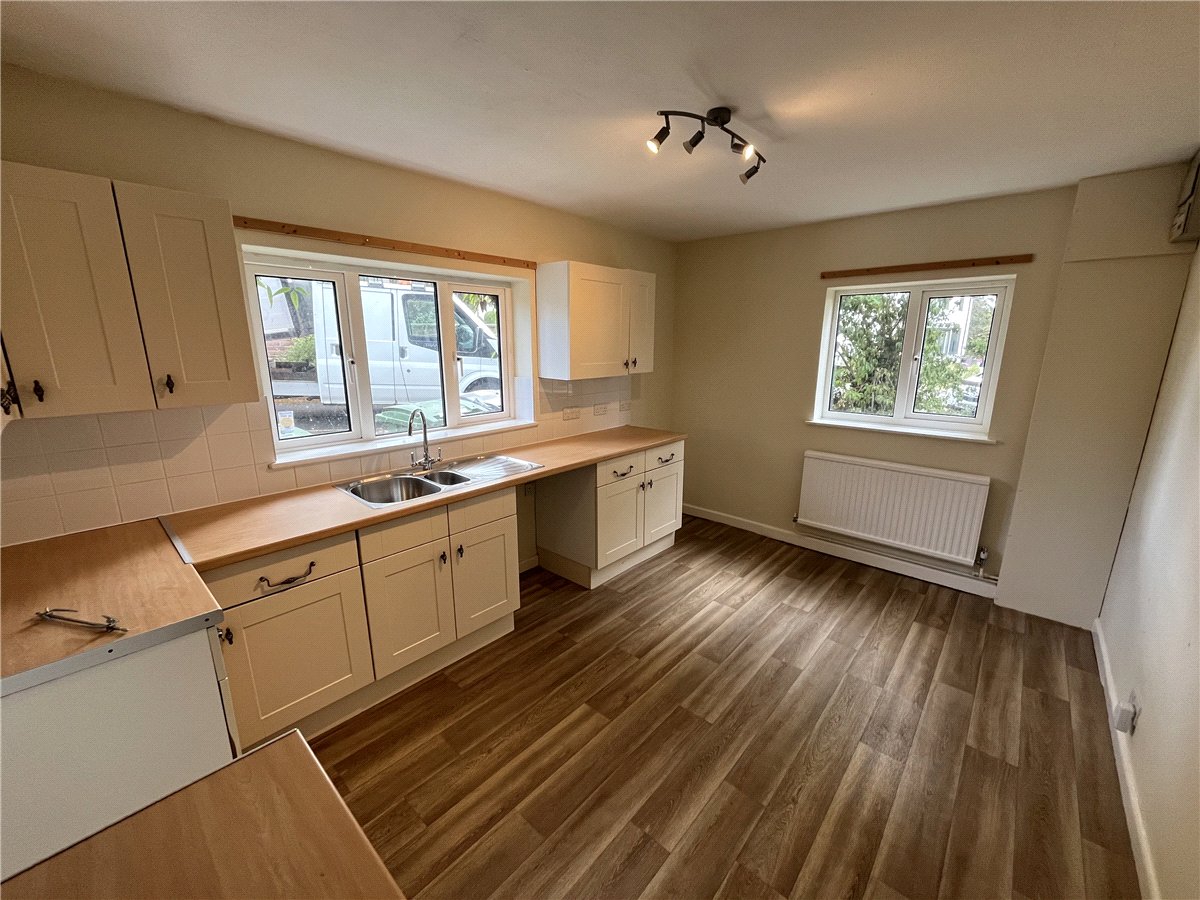 4 bedroom House, Well Meadow, Shaw, RG14 - Available, Image 1