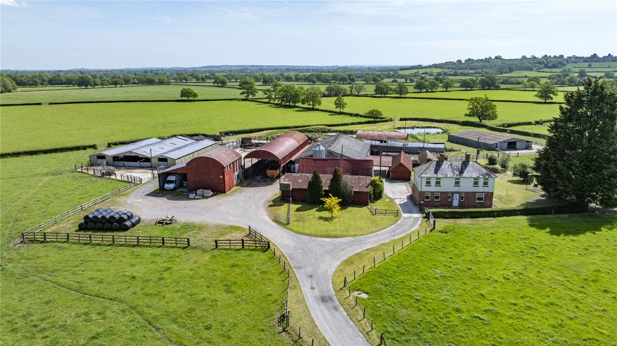 208.5  Farm, Braydon, Swindon, SN5 - Available