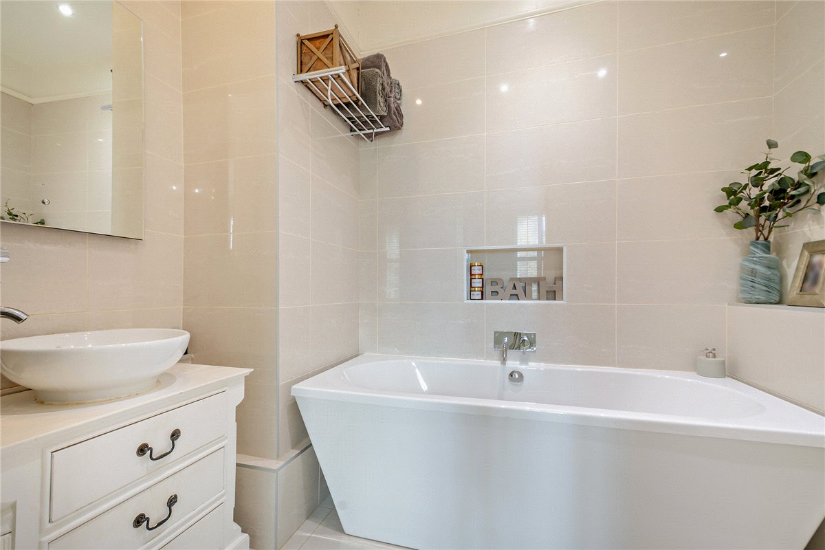 3 bedroom House, West End Avenue, Harrogate, HG2 - Sold, Image 6