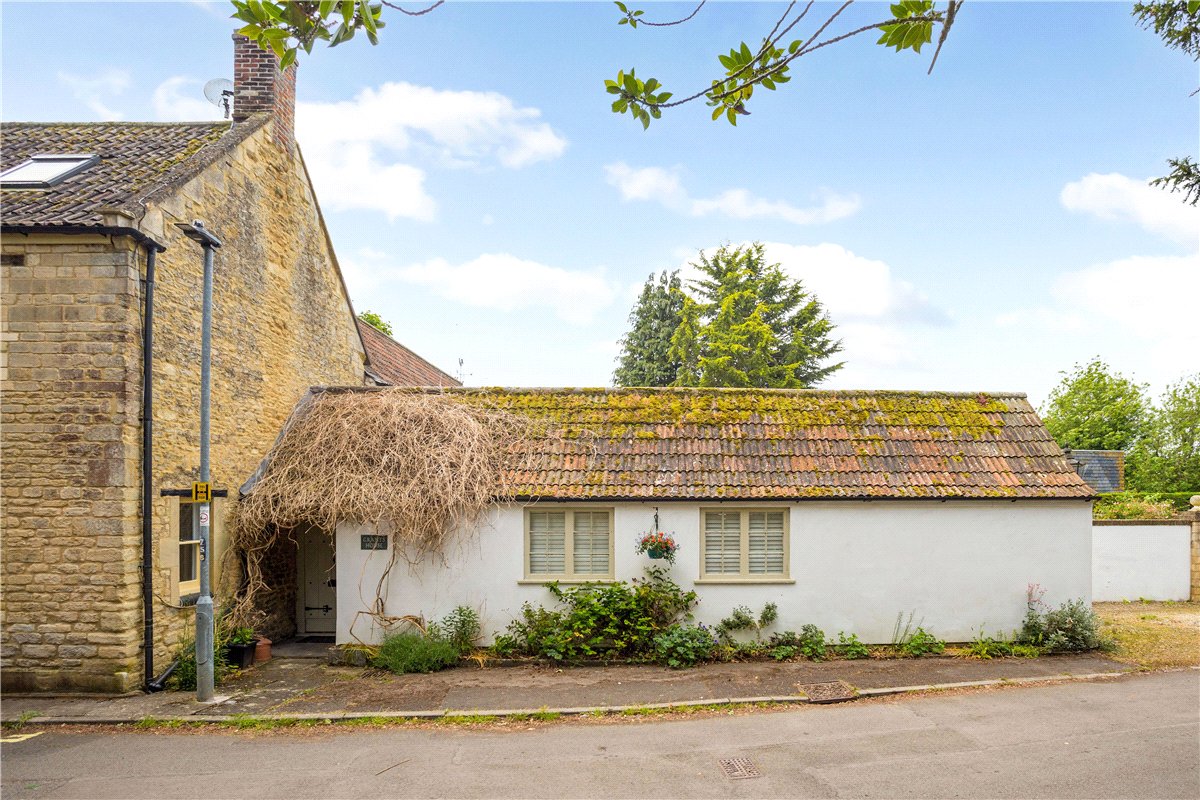 4 bedroom House, Castle Street, Calne, SN11 - Available, Image 17
