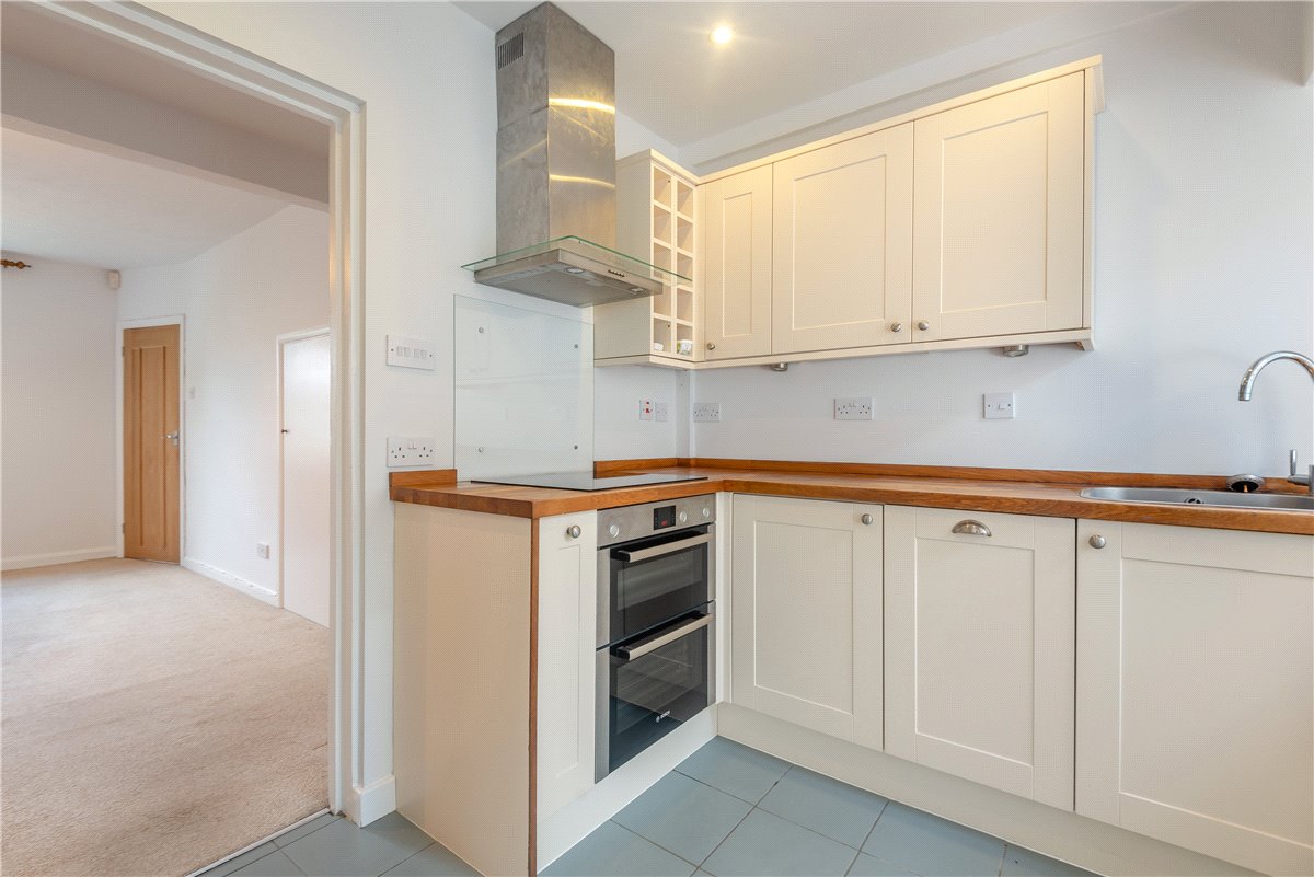 2 bedroom House, New Street, Stockbridge, SO20 - Sold, Image 4