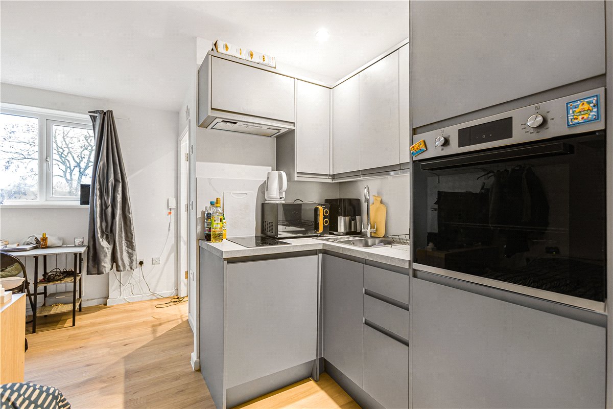 1 bedroom Flat, 37 Mill Street, Eynsham, OX29 - Available