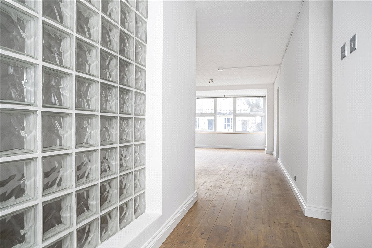 2 bedroom Flat, Gloucester Avenue, London, NW1 - Available, Image 4