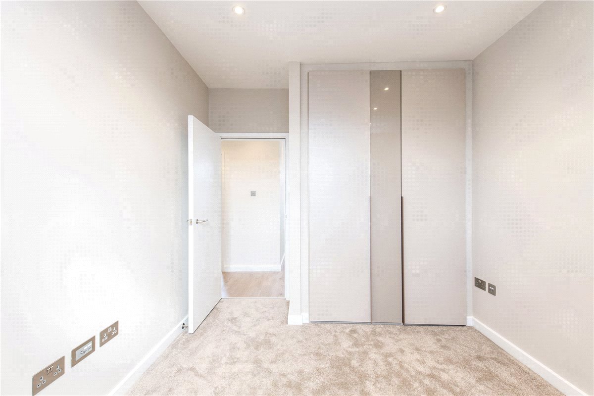 2 bedroom Maisonette, King Street, London, W6 - Let Agreed, Image 9