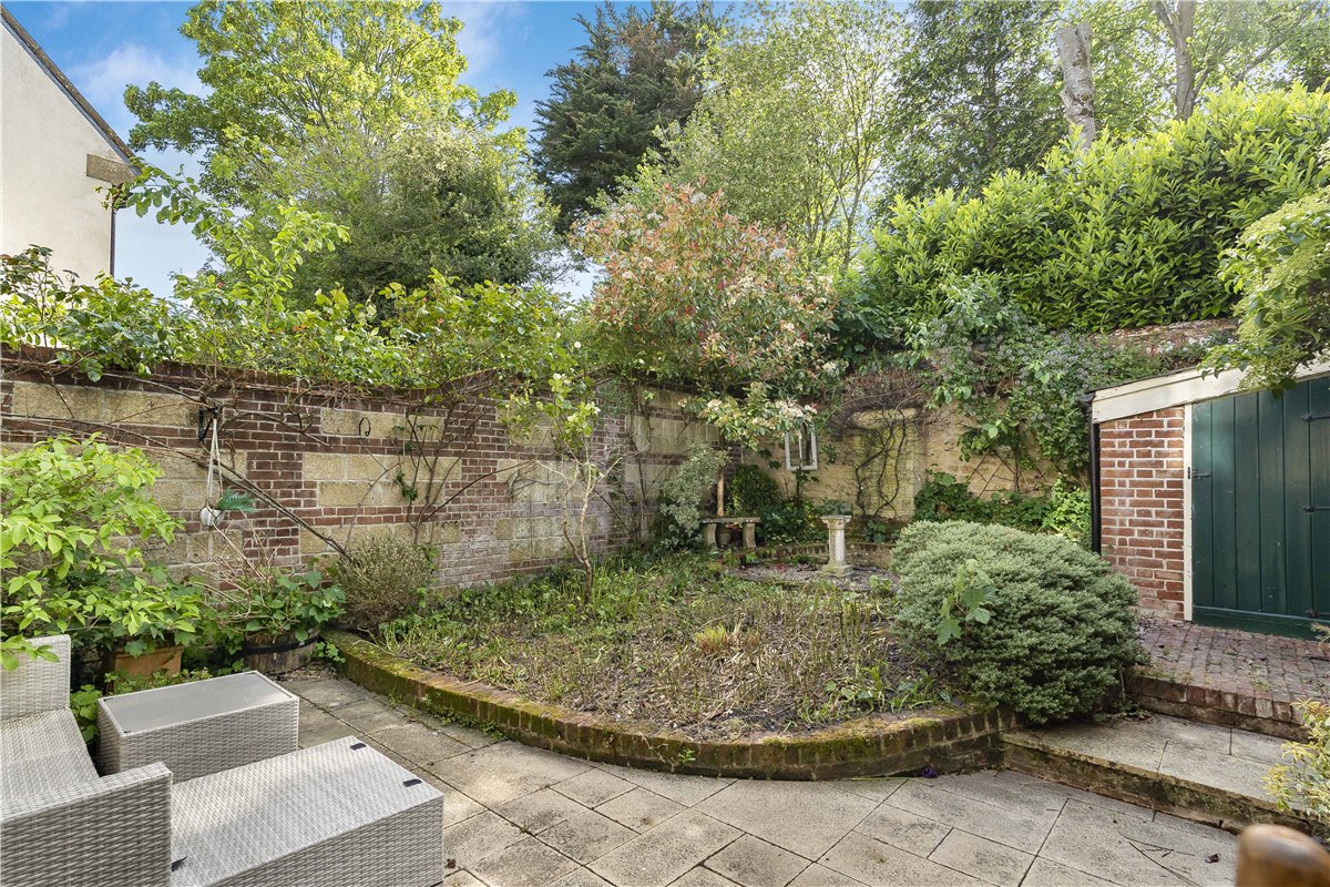 4 bedroom House, Phoenix Square, Pewsey, SN9 - Available, Image 16