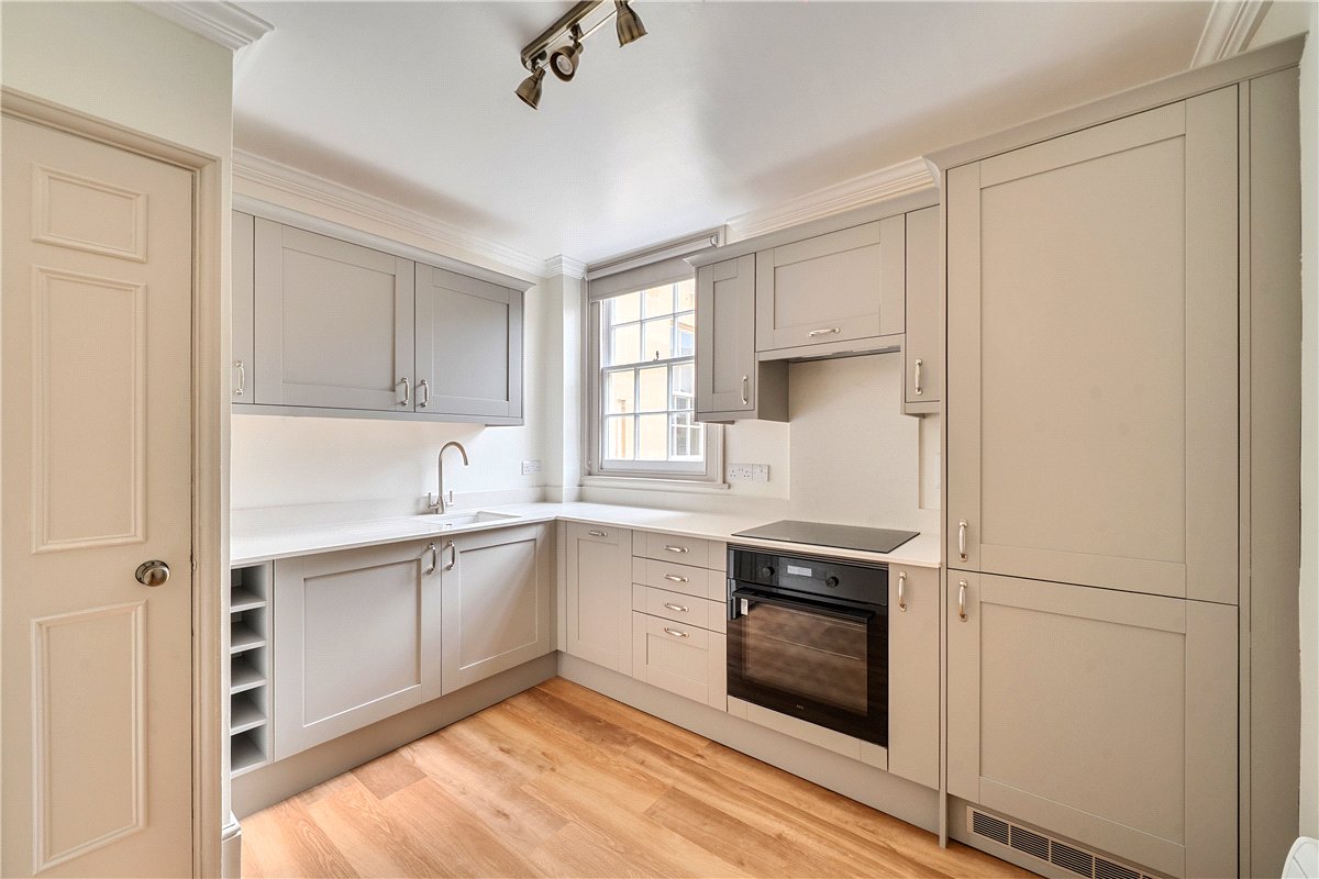 1 bedroom Flat, Beauford Square, Bath, BA1 - Available, Image 1