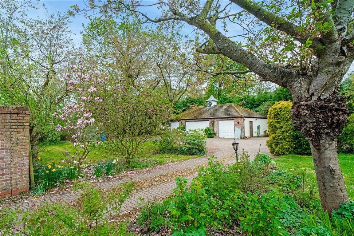 5 bedroom House, School Road, Hemingbrough, YO8 - Available, Image 22