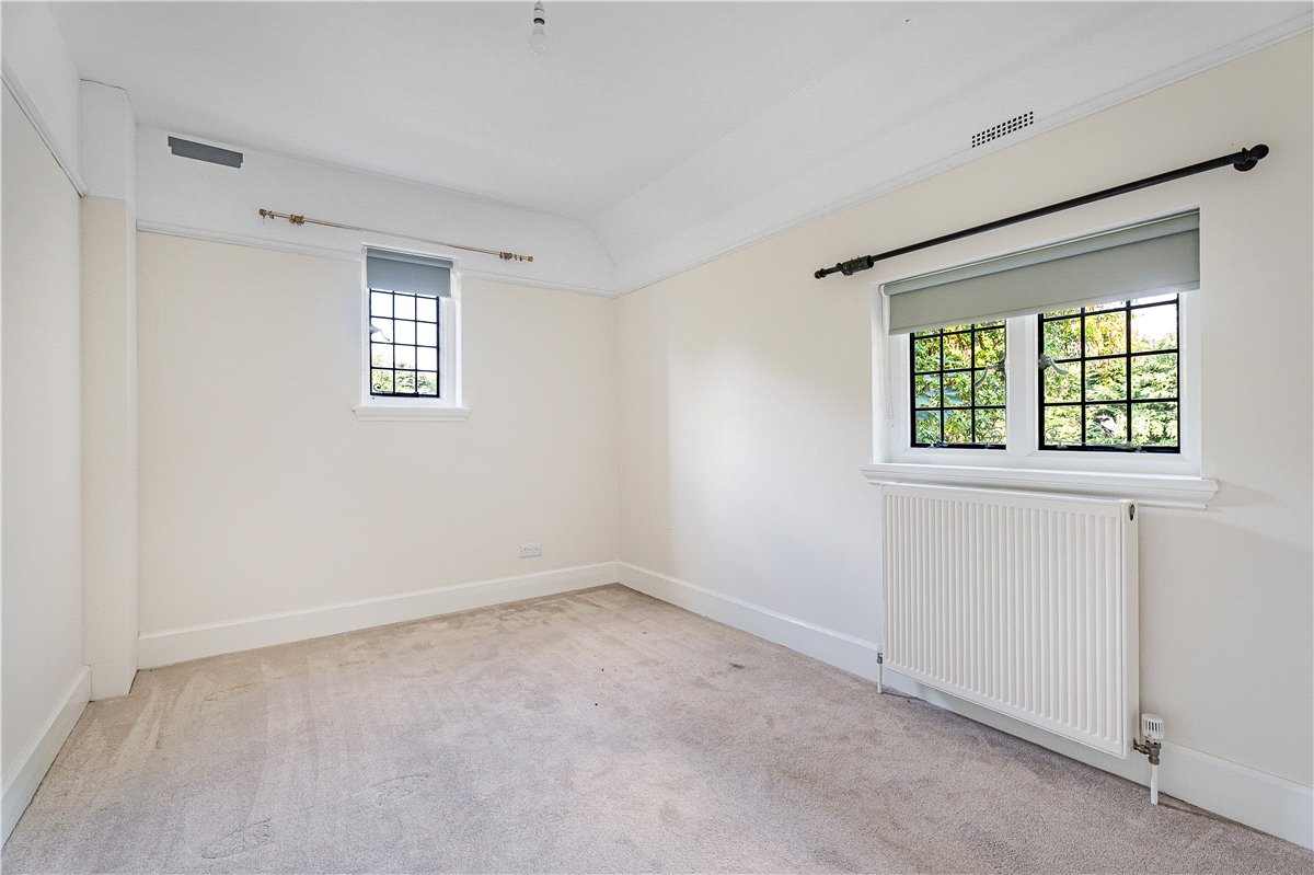 10 bedroom House, Frith Hill, South Heath, HP16 - Available, Image 10