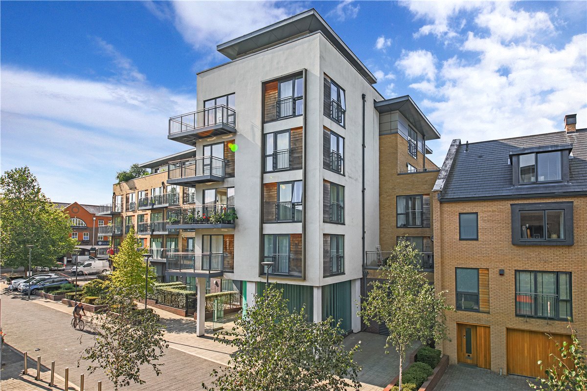 1 bedroom Flat, Brooke House, Kingsley Walk, CB5 - 
