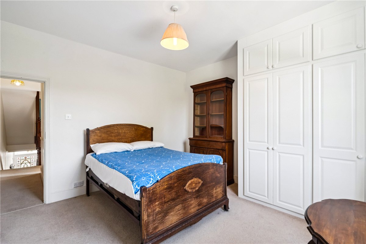 4 bedroom House, Finlay Street, London, SW6 - Available, Image 5