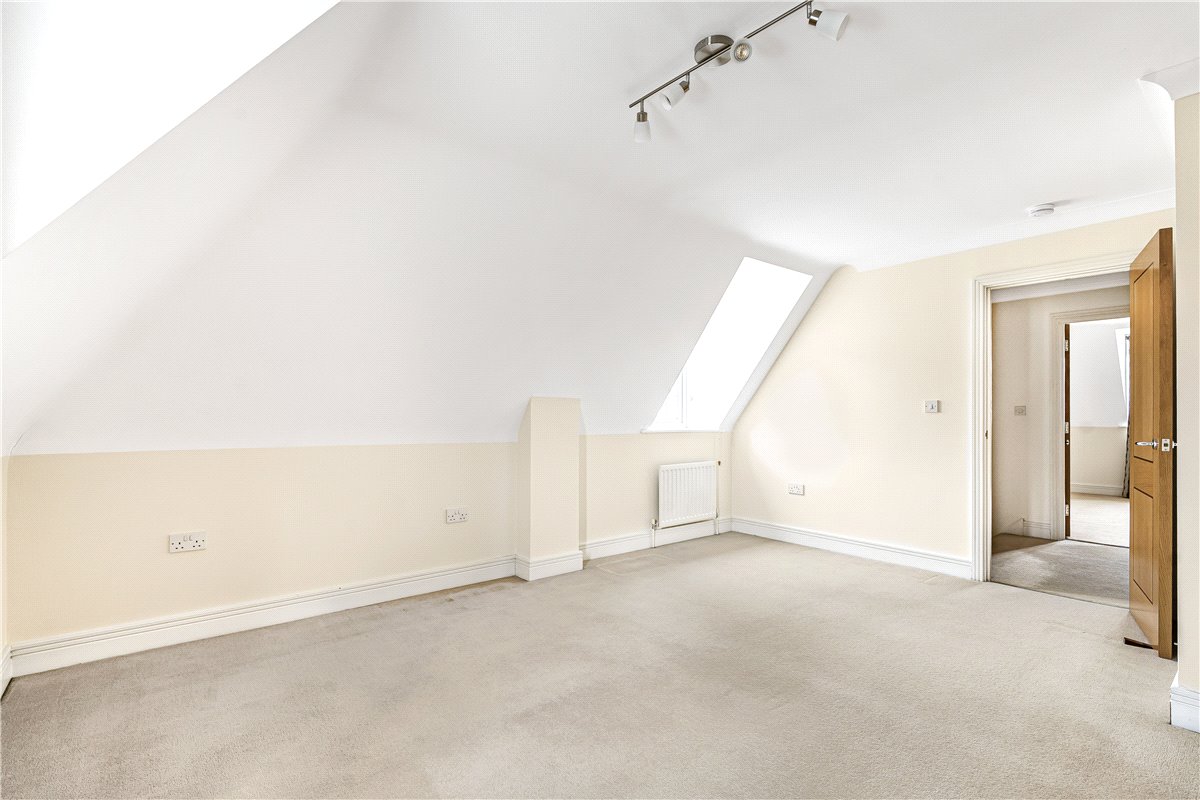 4 bedroom House, Lark Hill, Oxford, OX2 - , Image 16